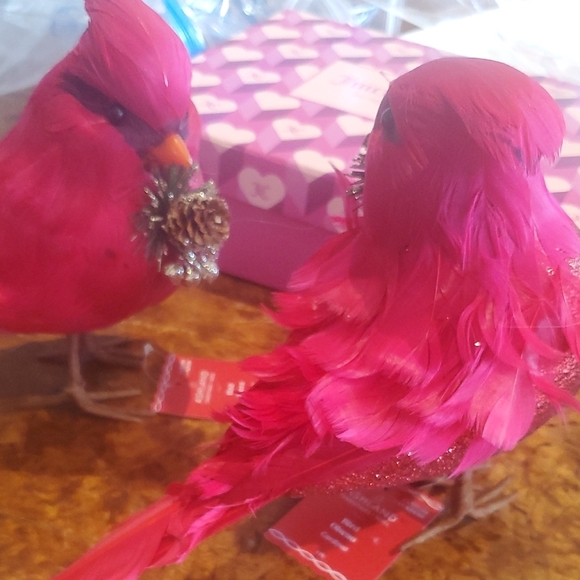 Ashland Red Bird Decor Accents with Metallic Neck Details - Picture 9 of 9